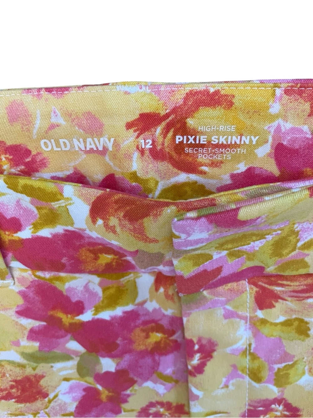 Old Navy Women's Pixie Skinny high Rise Ankle Pants. Yellow & Pink Floral Mix - Picture 4 of 7
